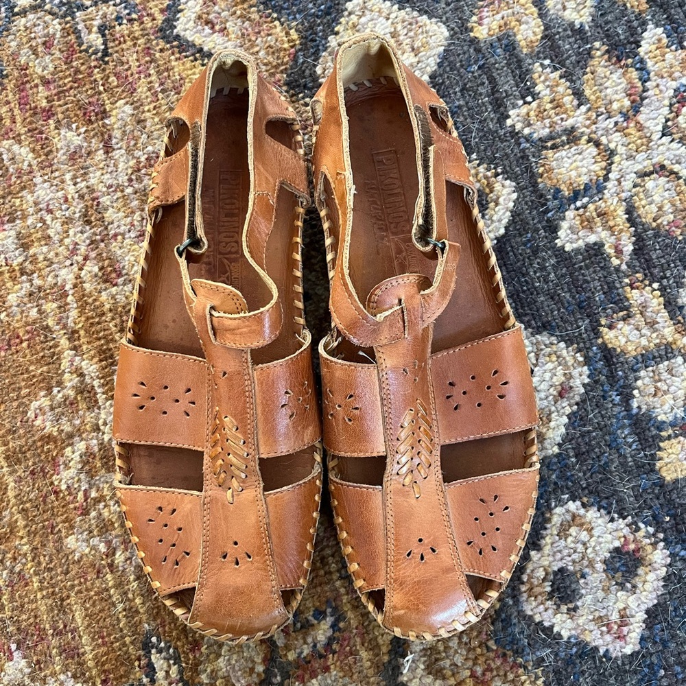 PIKOLINOS Women's Tan Leather Fisherman Sandals